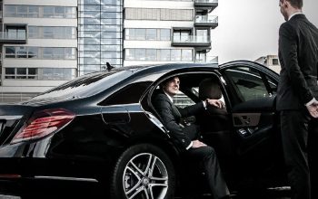 Why CEOs and Executives Prefer Car Hire with Driver for Meetings